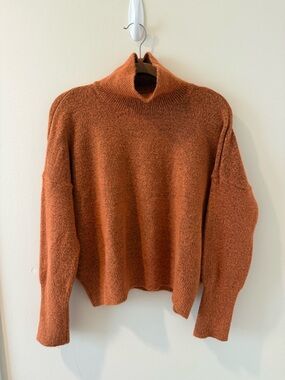Cozy Women's Turtleneck Sweater in Rust
